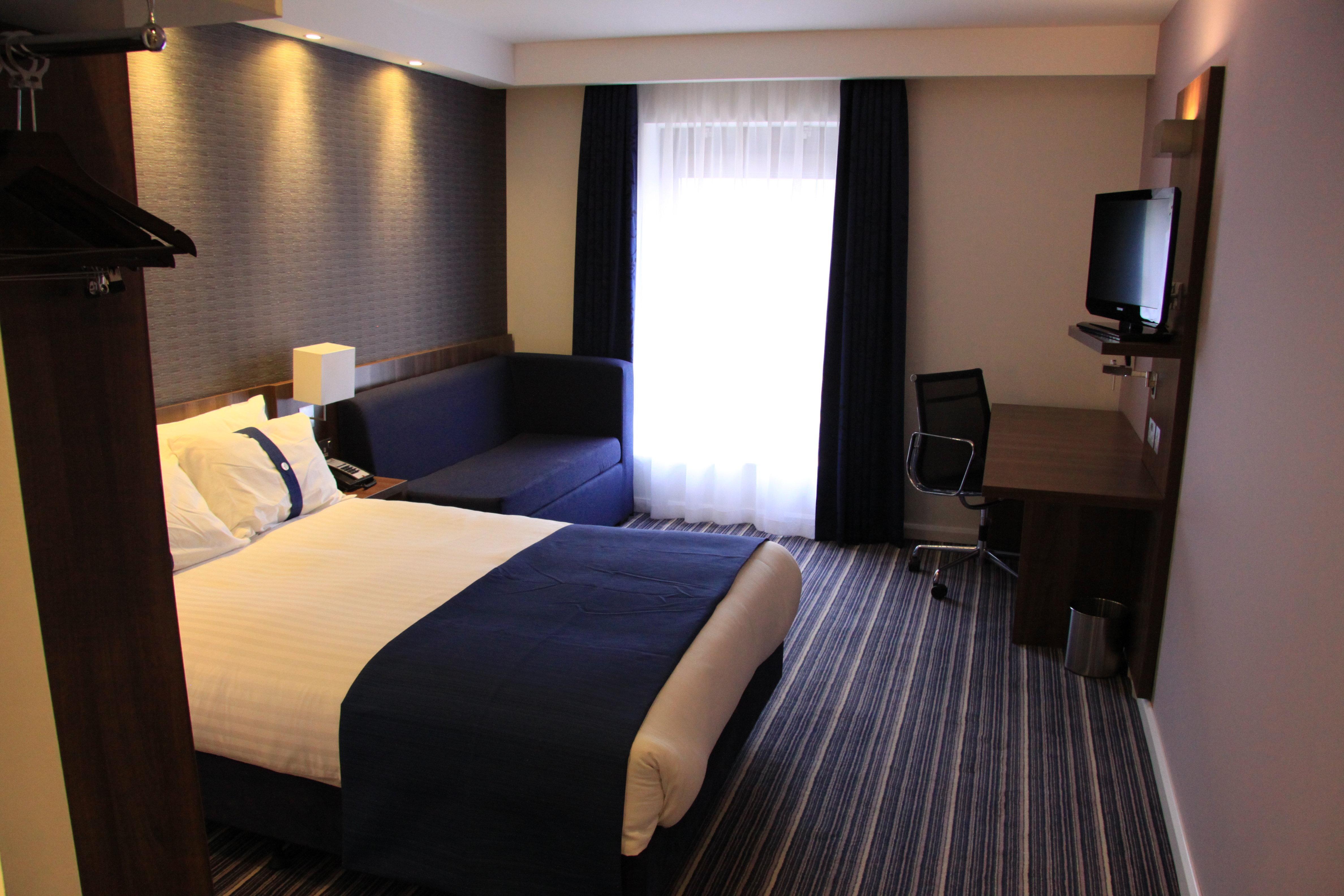 Holiday Inn Express Dunstable, An Ihg Hotel Exteriér fotografie