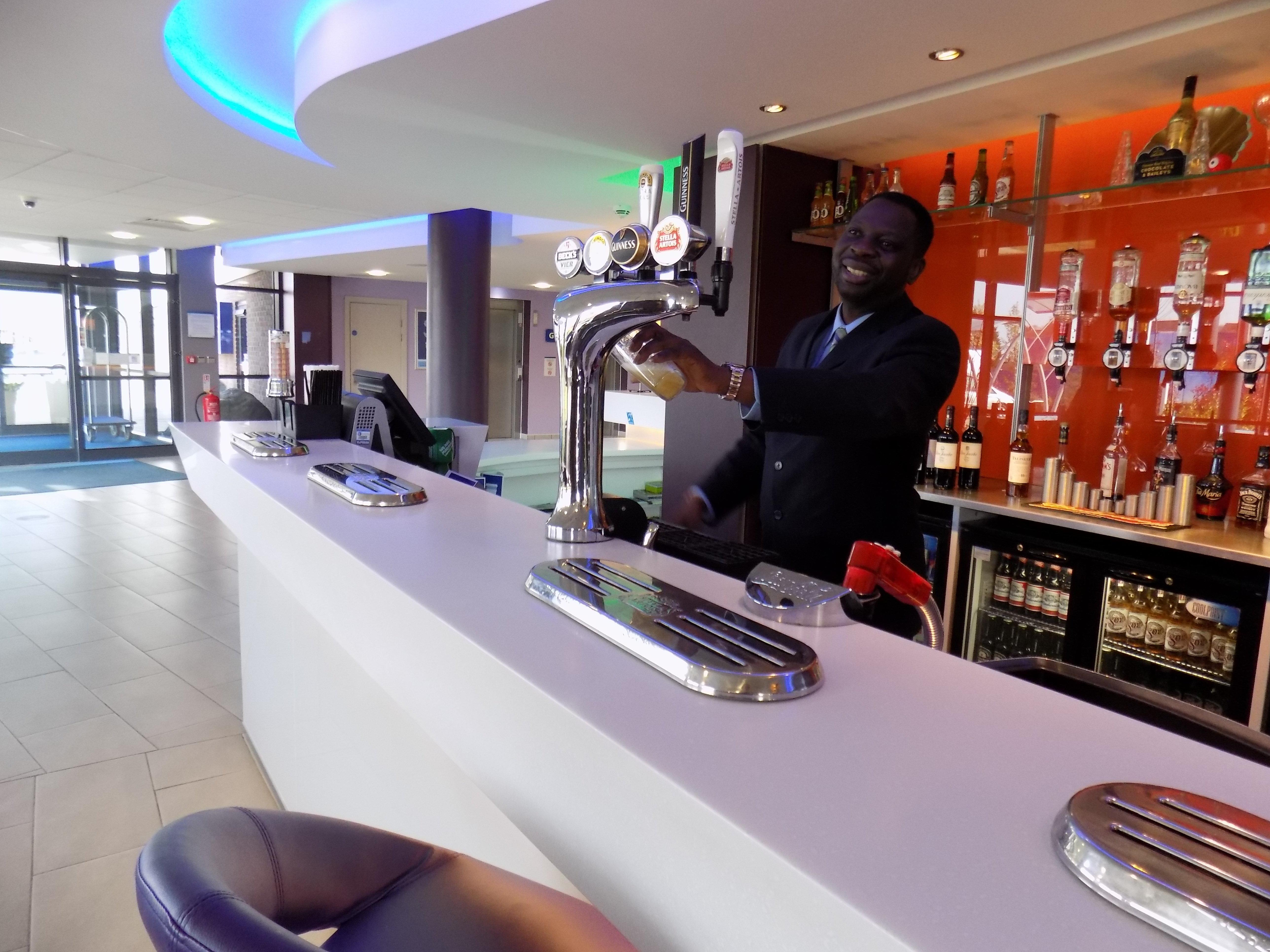 Holiday Inn Express Dunstable, An Ihg Hotel Exteriér fotografie