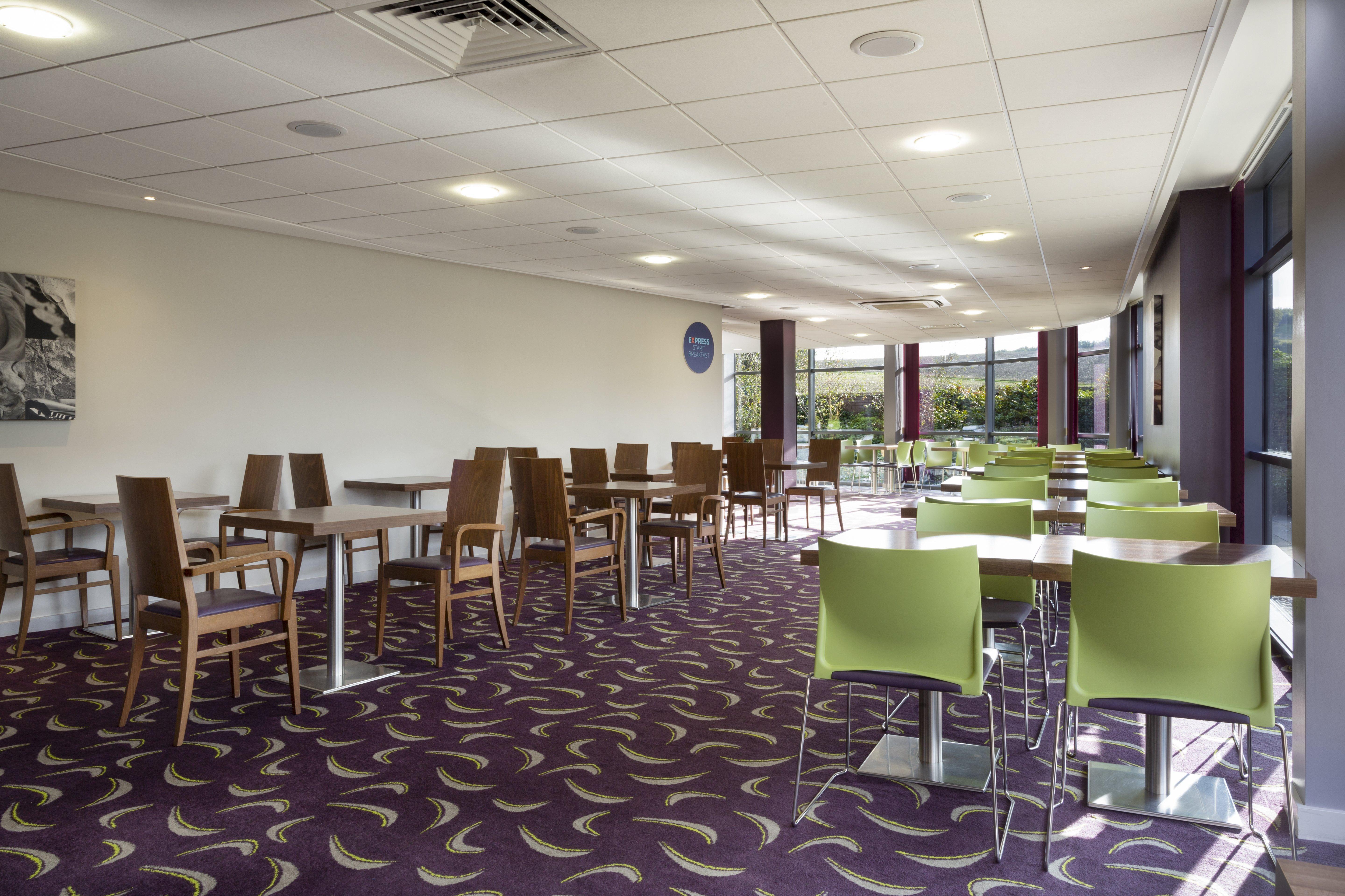 Holiday Inn Express Dunstable, An Ihg Hotel Exteriér fotografie
