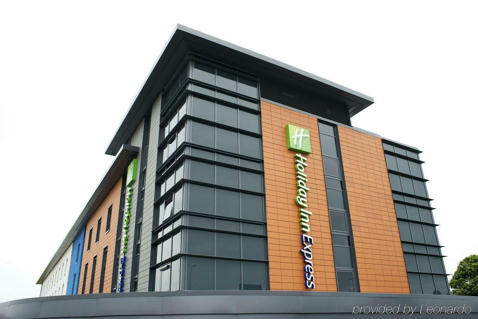 Holiday Inn Express Dunstable, An Ihg Hotel Exteriér fotografie